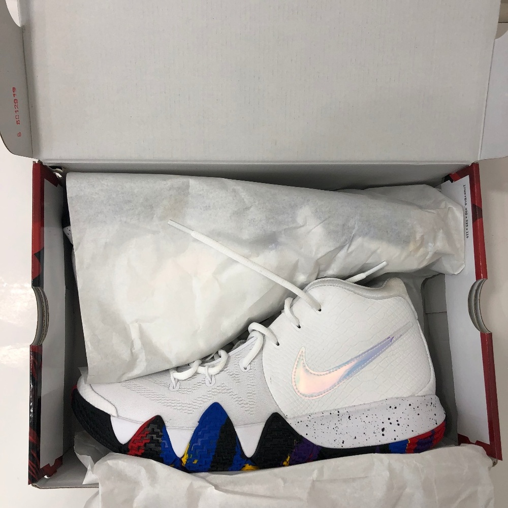 Kyrie 4 Mens basketball shoes
